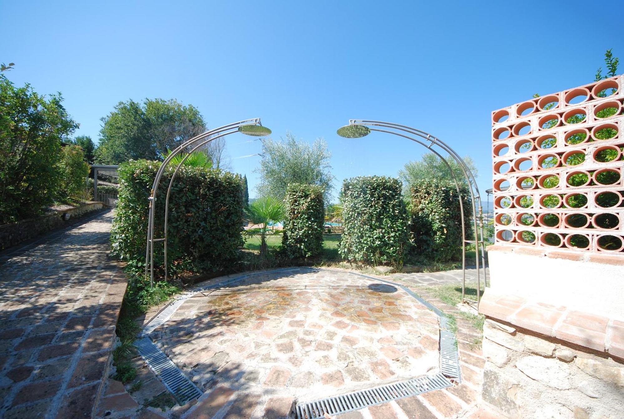 Spoleto By The Pool Guest House Exterior photo