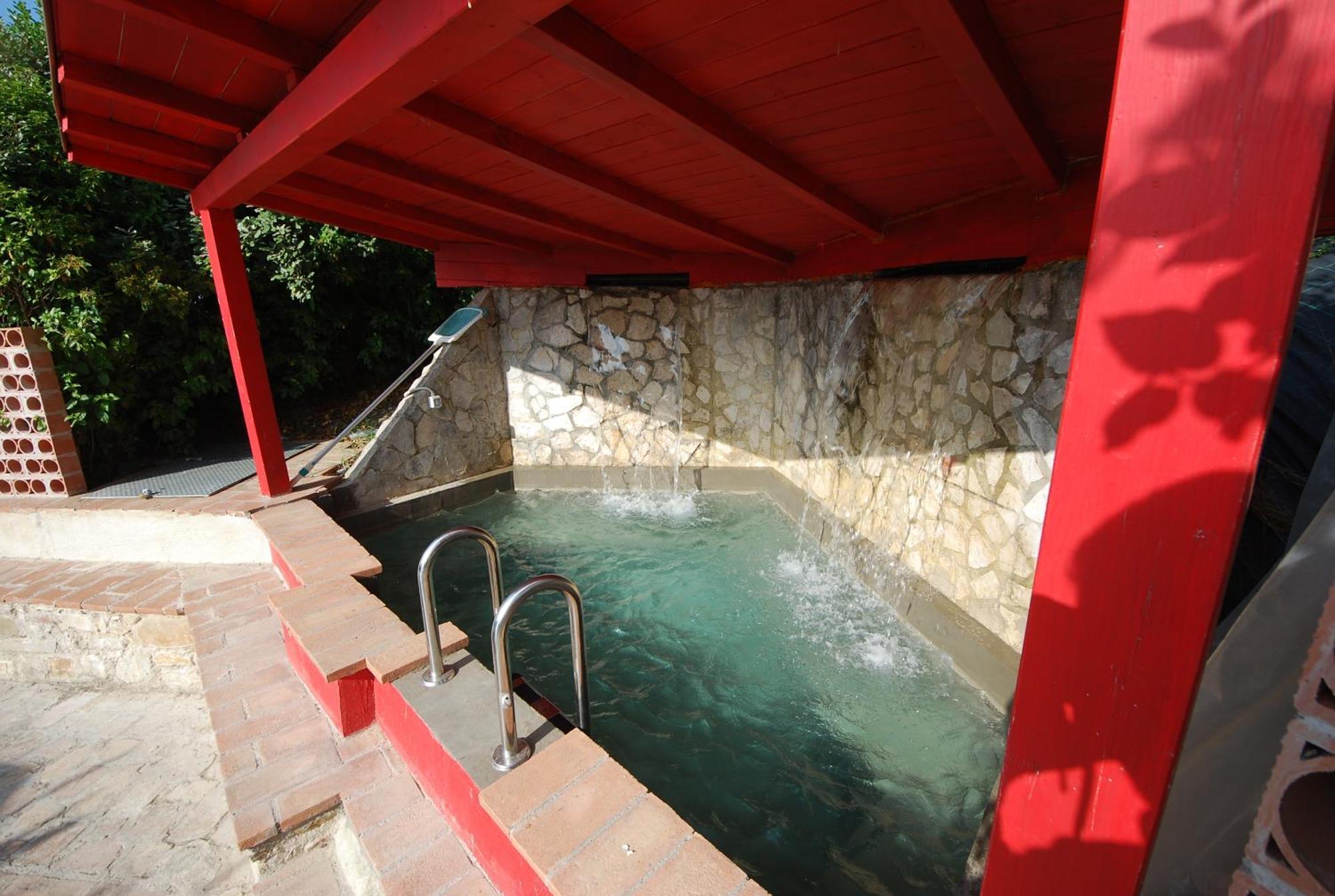 Spoleto By The Pool Guest House Exterior photo