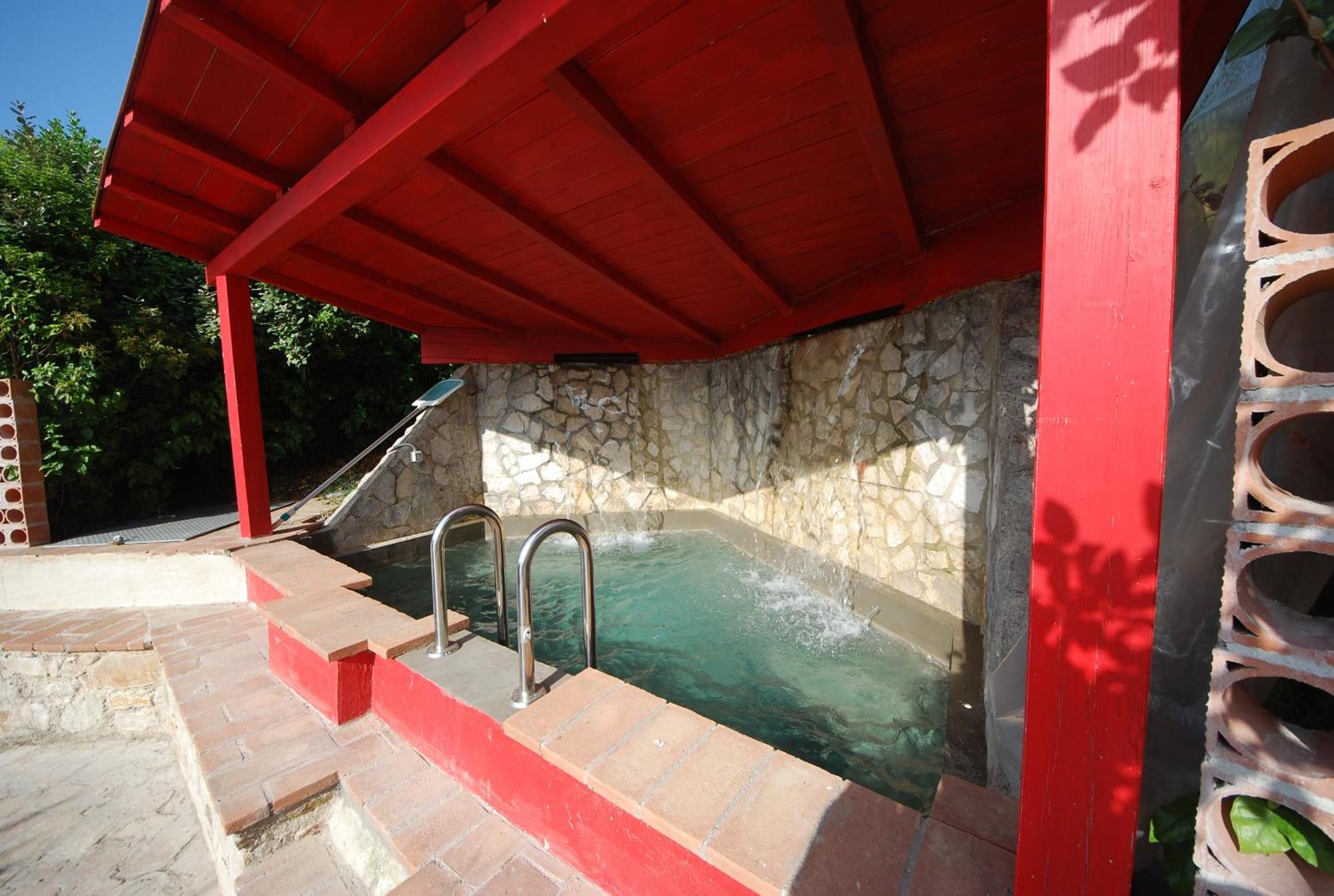 Spoleto By The Pool Guest House Exterior photo