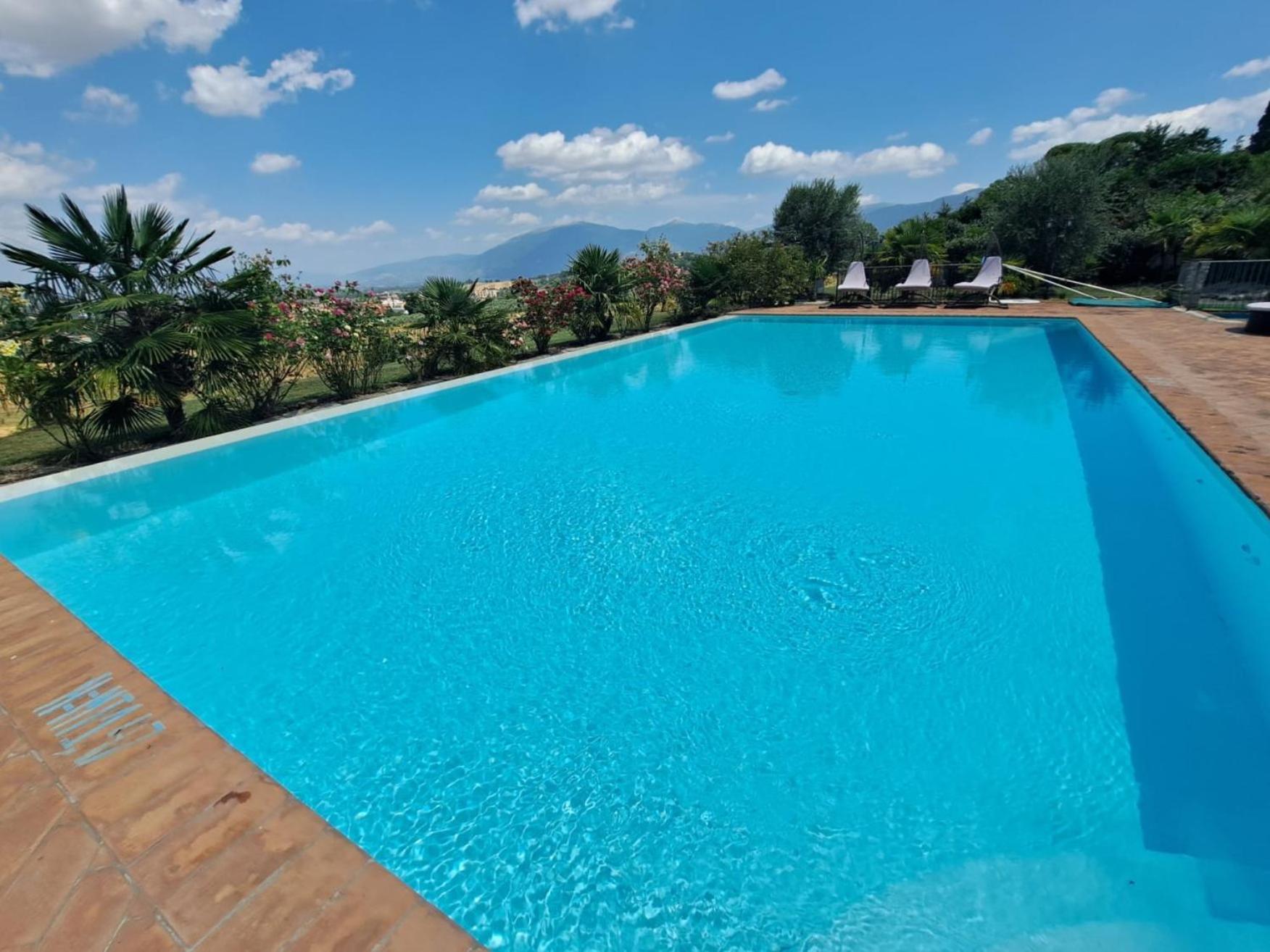 Spoleto By The Pool Guest House Exterior photo