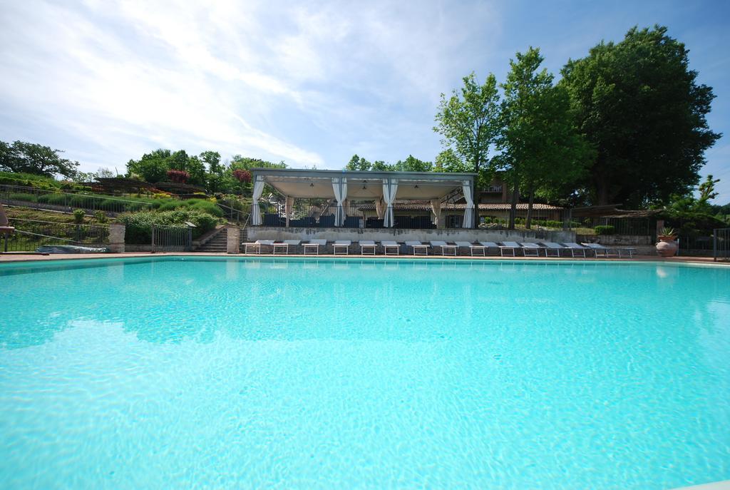Spoleto By The Pool Guest House Exterior photo